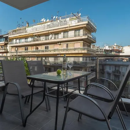 Antigonidon Square 4 Apartman *