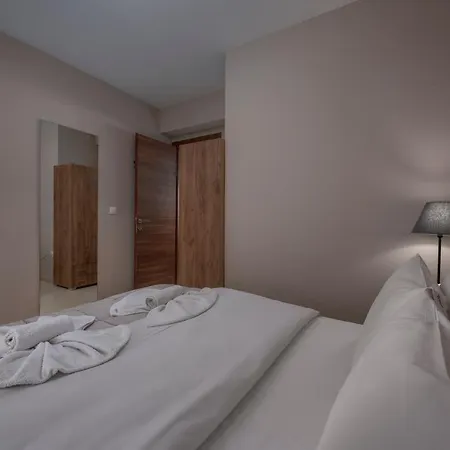 Antigonidon Square 4 * Szaloniki