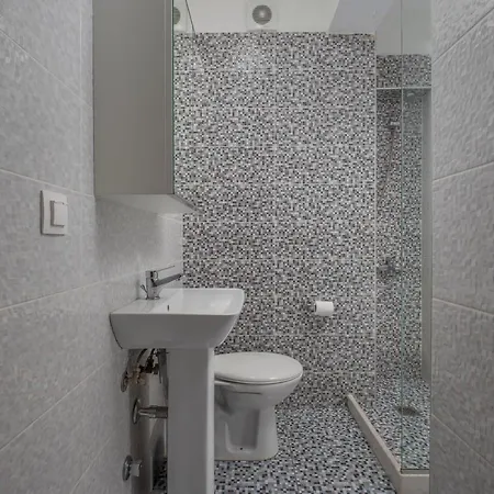 Antigonidon Square 4